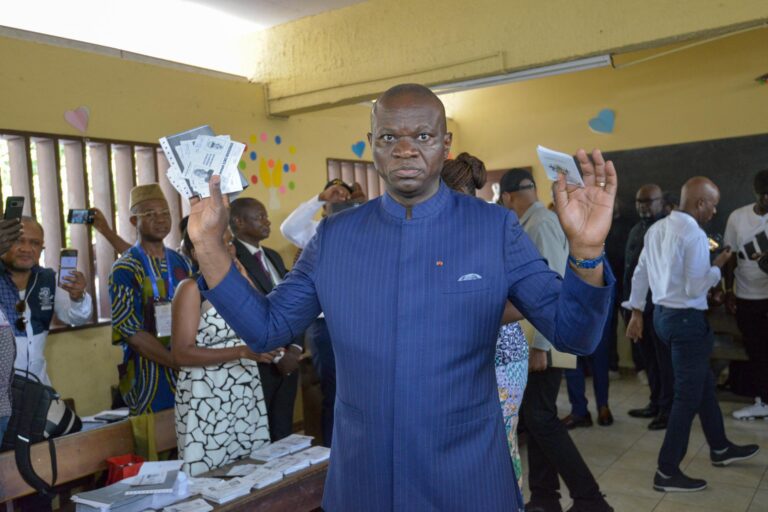 La Unión Africana levanta la suspensión impuesta a Gabón por el golpe de Estado de 2023 #FVDigital