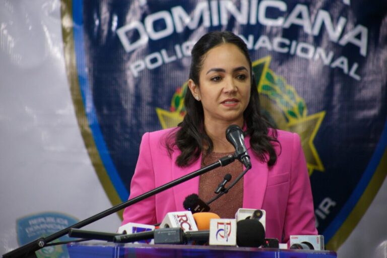 Policiales: Ministra de Interior y Policía afirma esta gestión es la que más ha deportado – Inicio – Policía Nacional de la República Dominicana