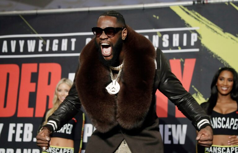 Deontay Wilder espera regresar al ring con una contundente victoria