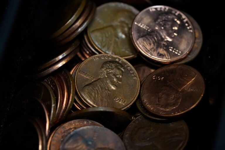 Proyecto de ley bipartidista busca eliminar monedas de un centavo en EE.UU.