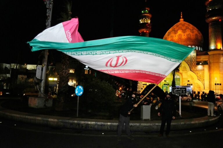 Irán anuncia que reunión nuclear técnica con EE.UU. se retrasa para el sábado