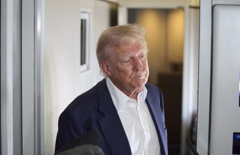 Trump es el presidente con la aprobación más baja en siete décadas, según encuestas