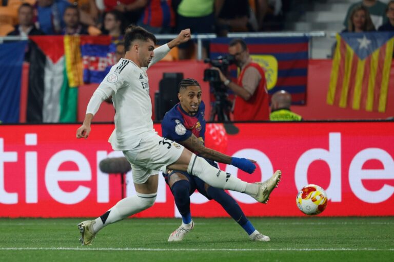 ¿Era penal para FC Barcelona la acción sobre Raphinha ante Real Madrid?