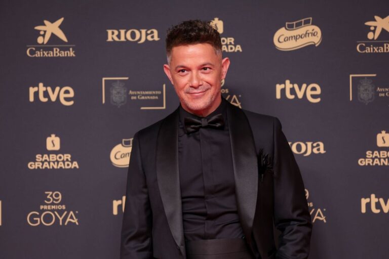 Alejandro Sanz viaja a República Dominicana para despedir a amigos que murieron en la discoteca Jet Set