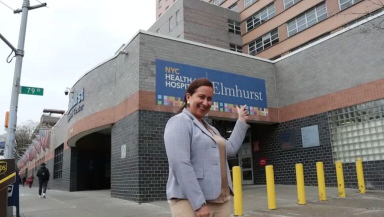 Ecuatoriana trabaja por mejorar el acceso a la salud