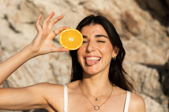 Beneficios-de-la-vitamina-C-para-la-piel-la-clave-para-una-apariencia-radiante-y-saludable.jpg