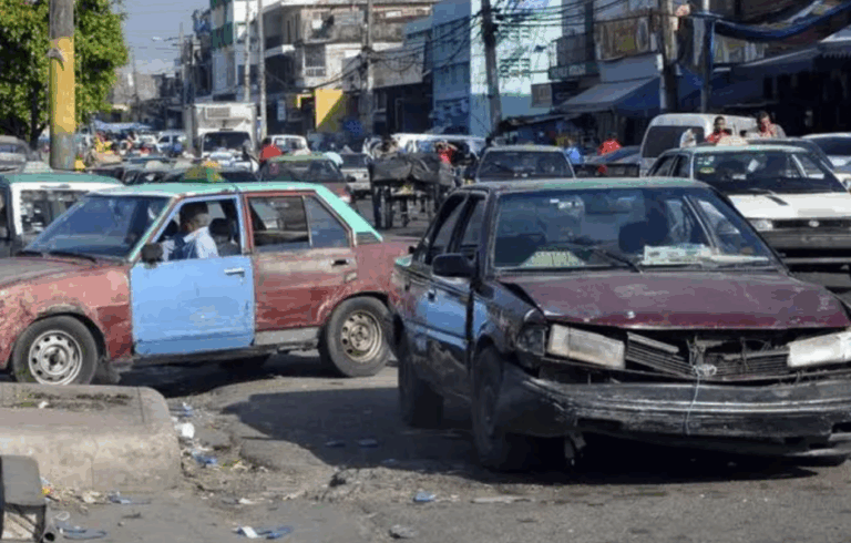 Retiran 510 vehículos chatarras en Santo Domingo – #DeInteres   #FVDigital