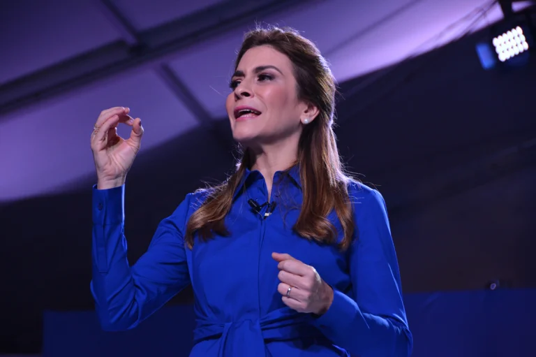 Carolina Mejía activa Comité de Prevención, Mitigación y Respuesta ante Desastres por tragedia en Jet Set
