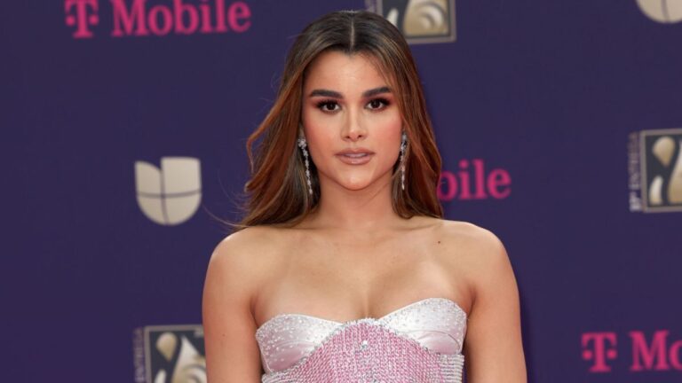 Clarissa Molina derrochó belleza en una selfie sin una gota de maquillaje #FVDigital