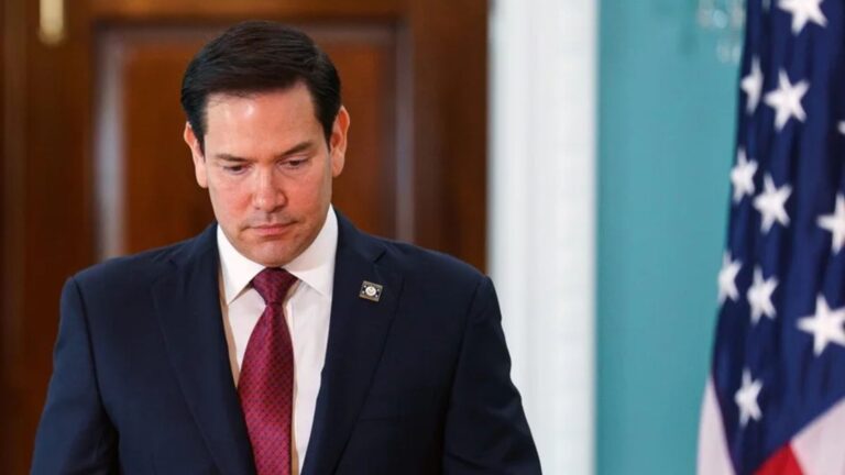 Marco Rubio señala a su homólogo ruso necesidad de acabar la guerra en Ucrania