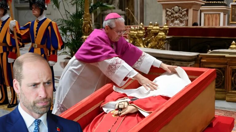 Príncipe Guillermo rinde homenaje al Papa durante su funeral