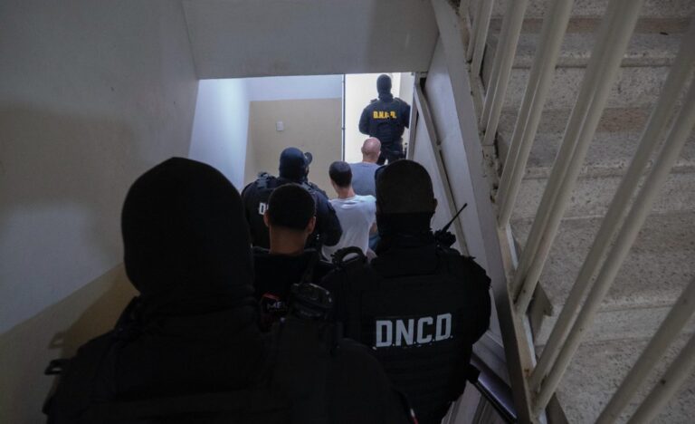 Extraditan a USA a 3 dominicanos acusados de tráfico de drogas – #DeInteres   #FVDigital