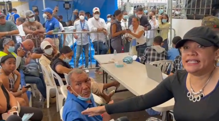 Familiares denuncian les entregan cadáveres equivocados en el Inacif; otros siguen esperando
