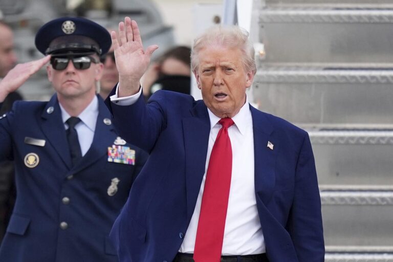 Donald Trump planea realizar un desfile militar para celebrar su cumpleaños #FVDigital