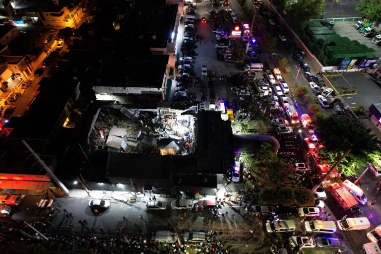 Tras Patología Forense suspender la identificación de víctimas en Jet Set, parientes se quejan