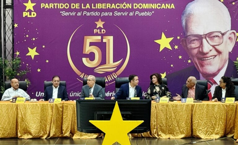 PLD inicia reunión ordinaria con homenaje a víctimas del Jet Set