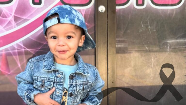 Muere niño influencer de 2 años tras accidente vial en Luisiana