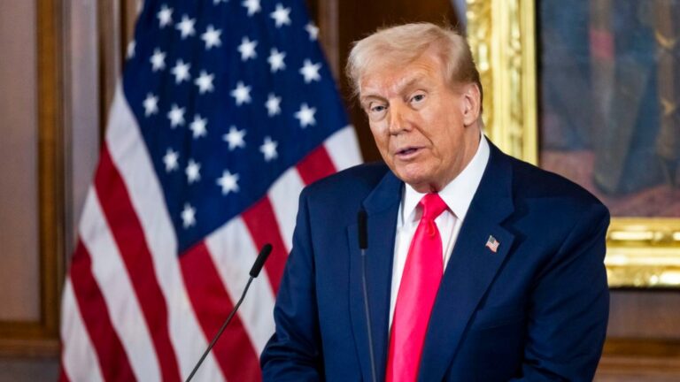 Trump firma orden ejecutiva para evitar la acumulación de aranceles a un mismo producto