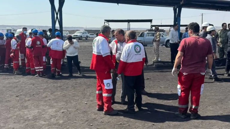 #Mundo:Al menos siete muertos por una fuga de gas en una mina de carbón en el norte de Irán