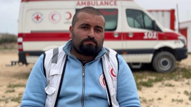 “Todos éramos civiles”: el testimonio del único sobreviviente de la matanza de 15 paramédicos en Gaza que contradice la versión del ejército israelí #FVDigital
