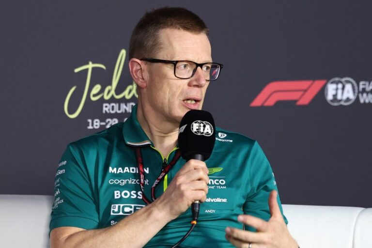 #Deportes: Cowell explica la razón por la que Aston Martin ya está volcado en 2026 #F1