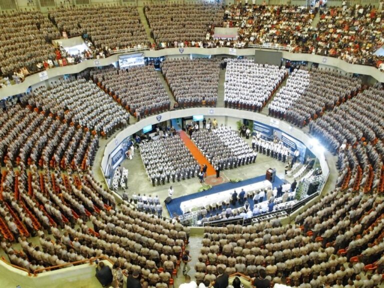 Policiales: Vicepresidenta Raquel Peña encabeza graduación de 3,048 nuevos agentes policiales en histórica ceremonia del Plan 20,000
