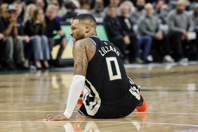 Damian Lillard sufre desgarro en el tendón de Aquiles y se pierde el resto de la postemporada