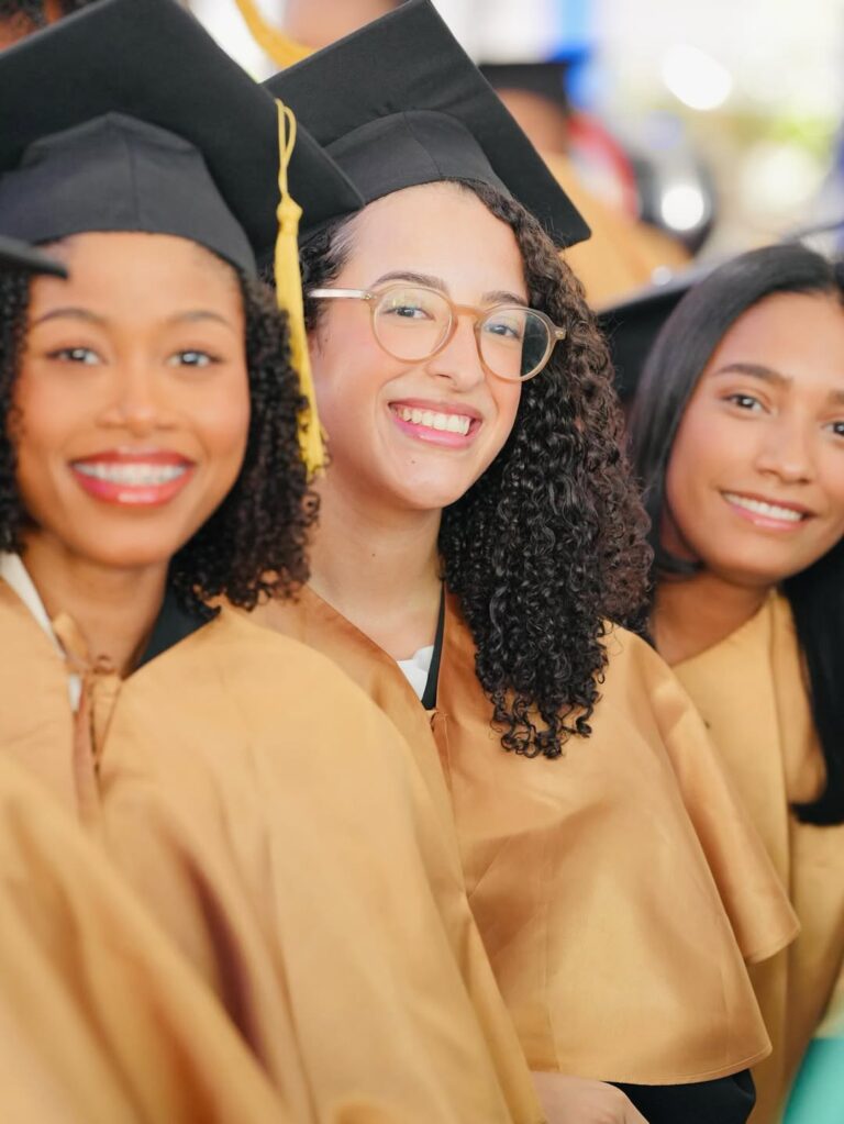 Felicidades a todos los recién graduados. ¡Pa’ lante, dominicanos!   #FVDigital