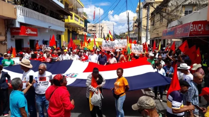 marcha-pacifica-por-60-aniversario-de-la-revolucion-de-abril-1024x576-1.webp.webp