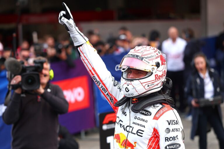 #Deportes: Un brutal Verstappen sorprende a McLaren y se lleva la pole en Suzuka #F1