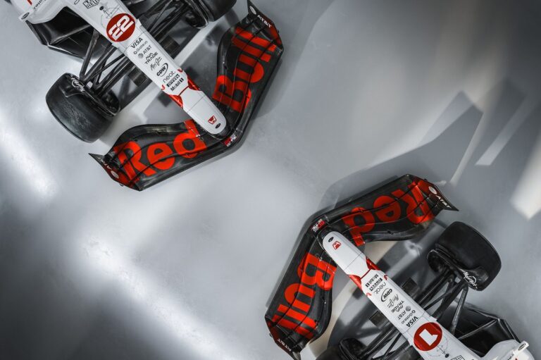 #Deportes: ¿Y si Red Bull resuelve su problema del segundo F1 con un trabajo de pintura? #F1