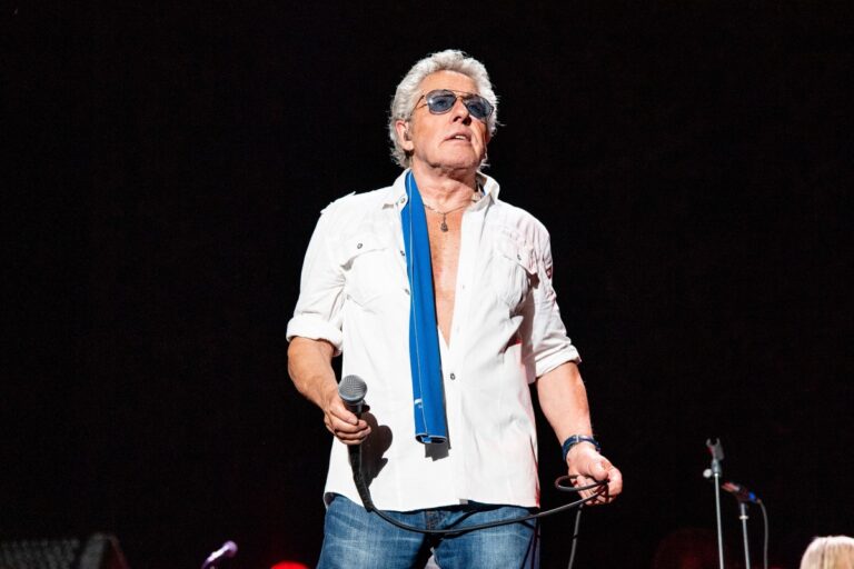 Roger Daltrey, cantante de The Who, contó durante un concierto que se está quedando ciego