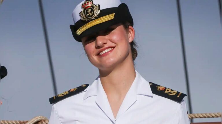 Princesa Leonor llega a Santo Domingo a bordo del buque Juan Sebastián de Elcano #FVDigital #FelixVictorino