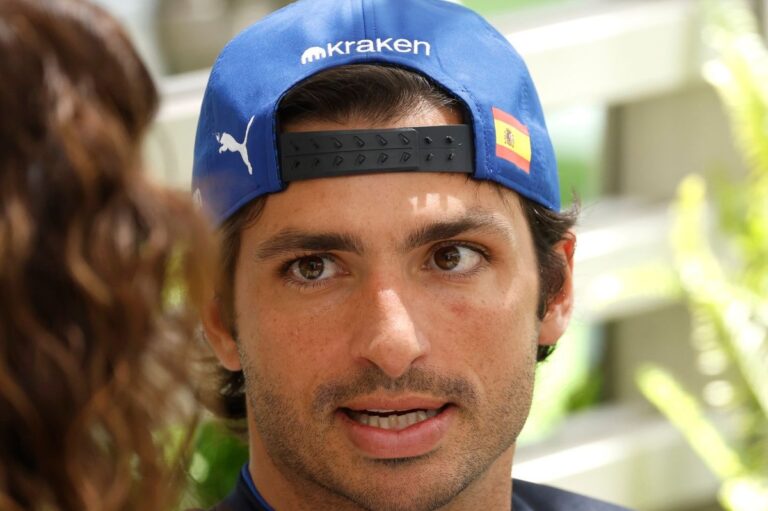 #Deportes: Sainz explica por qué es normal que Hamilton sufra con Ferrari #F1