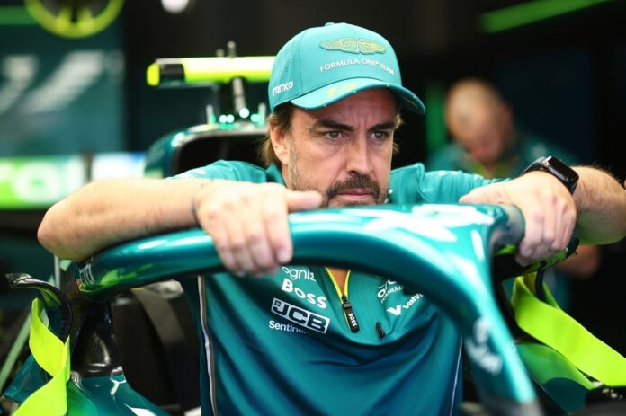 1747403468_fernando-alonso-aston-martin-r.jpg