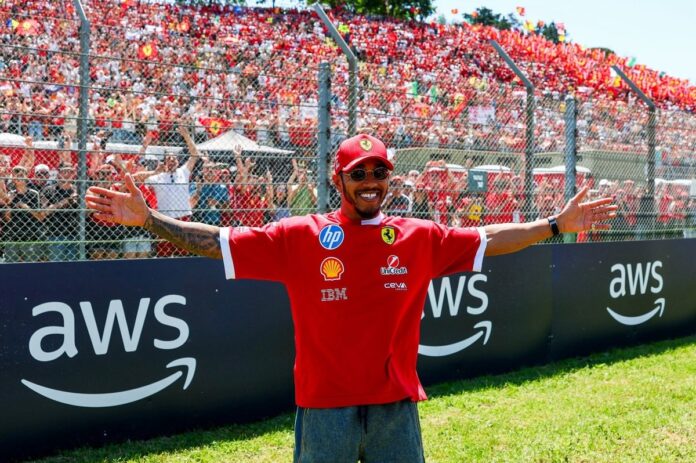 1747588818_lewis-hamilton-ferrari.jpg