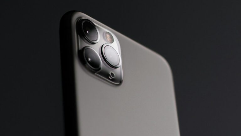 Qualcomm dice que su módem 5G es más rápido que el de Apple