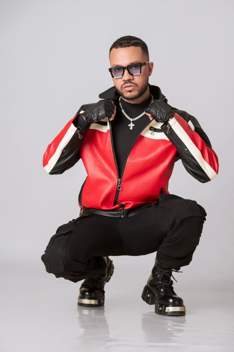 Damián Kokko irrumpe en la escena musical con su nuevo sencillo “Ave María”