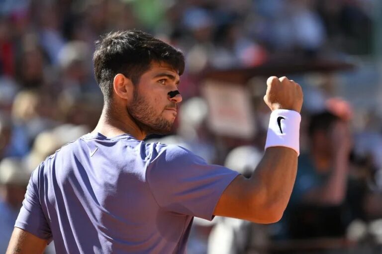 Alcaraz supera a Musetti y accede a la final en Roma