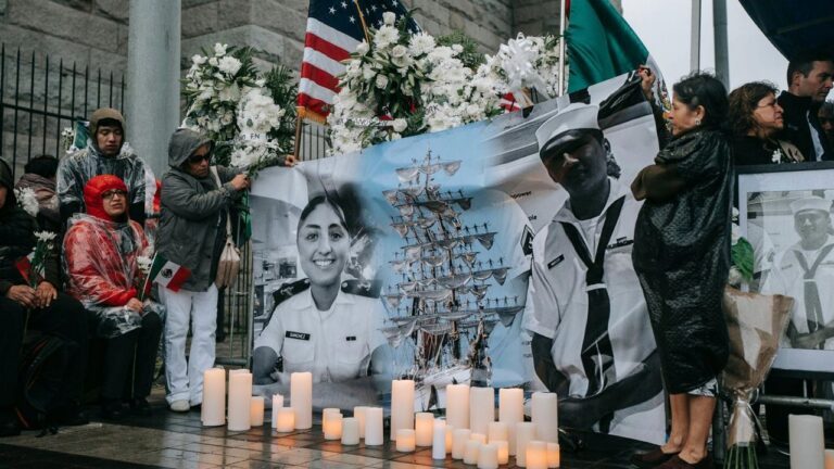 Nueva York recuerda a víctimas del Cuauhtémoc