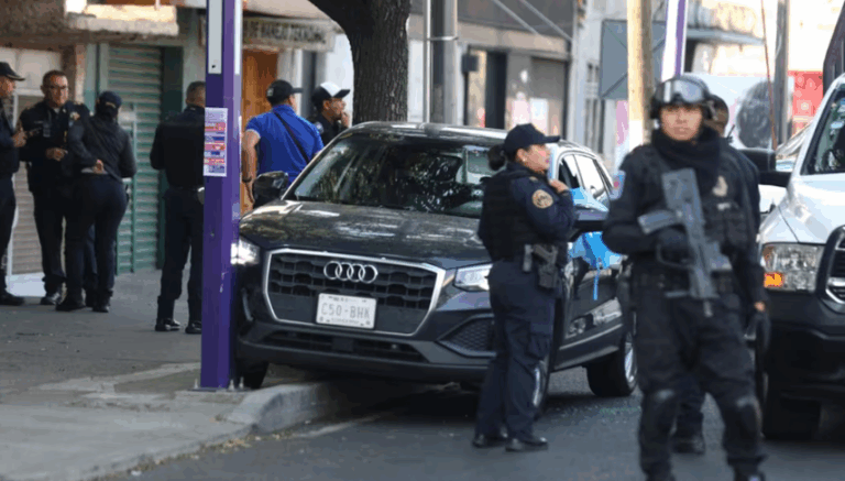 Sheinbaum exige justicia por asesinato de secretaria y asesor de jefa de Gobierno de México