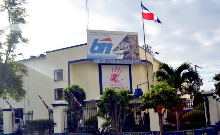 Dizque desmantelaron más de 300 mafias en Bienes Nacionales y el CEA – #DeInteres   #FVDigital