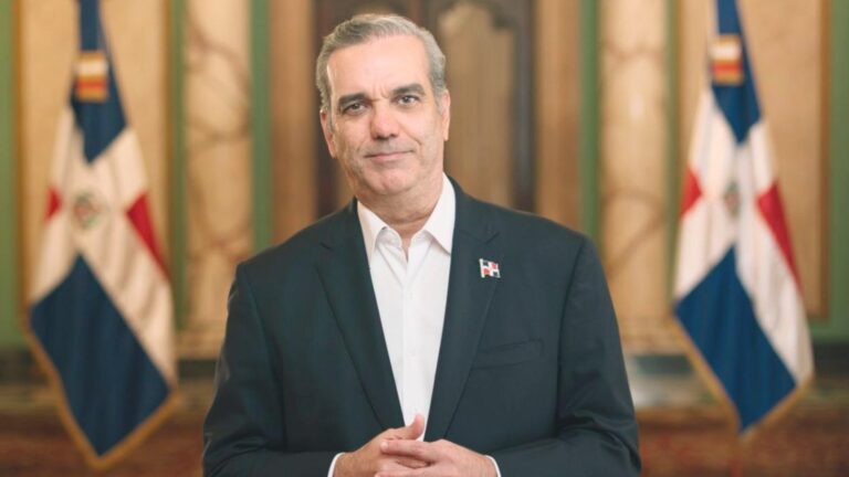 Gran expectativa por reunión entre Abinader y exmandatarios para tratar tema haitiano