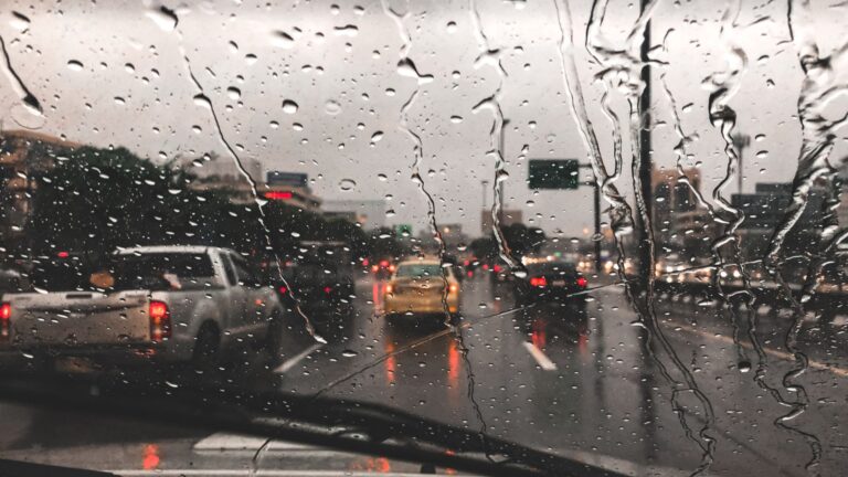 Coe mantiene tres municipios y dos distritos en alerta roja por vaguada