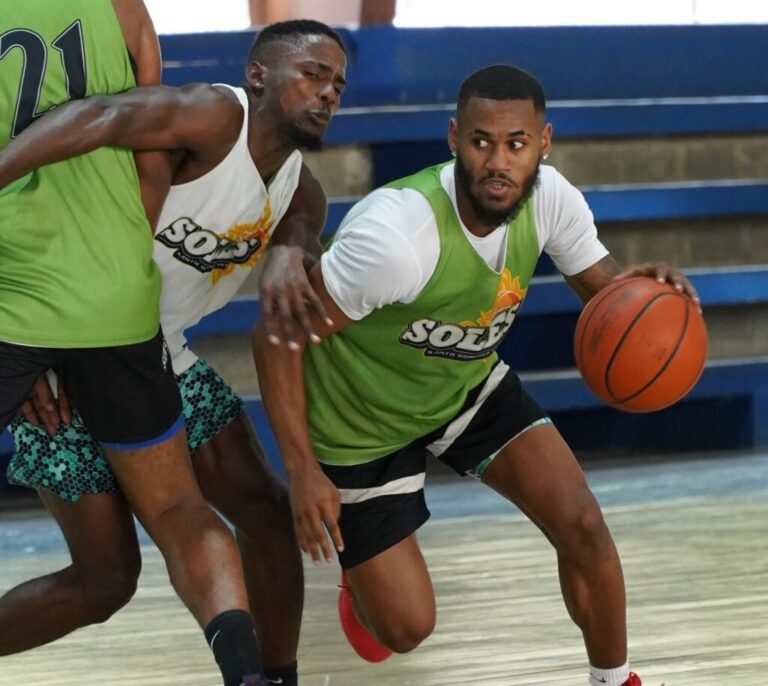 Soles del Este reciben integraciones de Thomas, Familia y Salazar en los entrenamientos