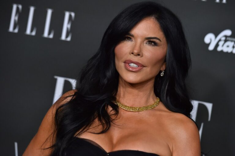 Lauren Sánchez viajó a París para su despedida de soltera