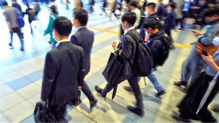 Desempleo en Japón subió hasta el 2,5 % en marzo #FVDigital