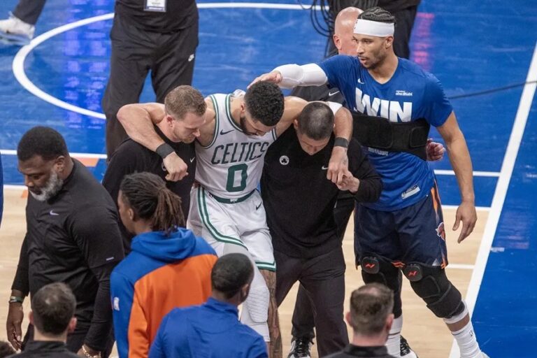 Jayson Tatum tiene roto el tendón de Aquiles