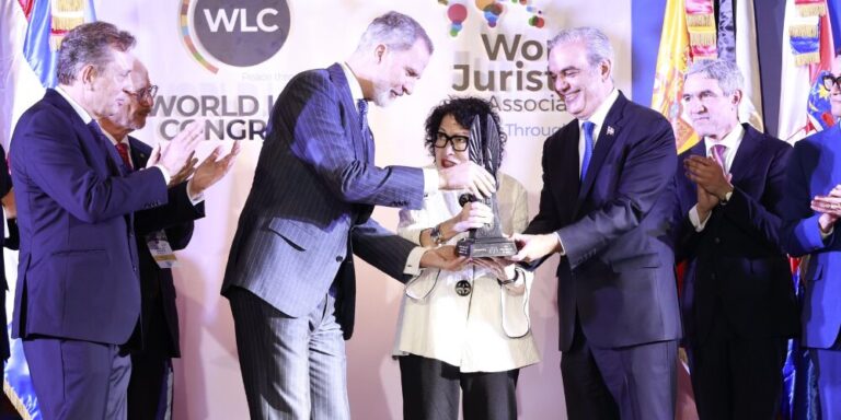 Sonia Sotomayor recibe el World Peace & Liberty Award #FVDigital