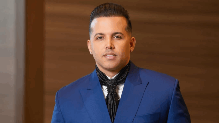 Descubren nueva voz del merengue en karaoke de Santo Domingo #FVDigital #FelixVictorino